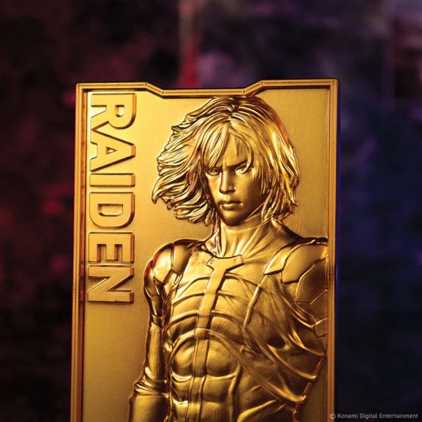 Metal Gear Solid 2 - 24k Gold Plated Raiden Ingot - Packshot 5