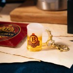 Harry Potter 25th Anniversary - Butterbeer Keyring - Packshot 3