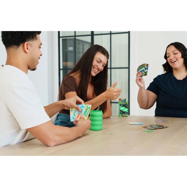 dnup Card Game - Packshot 4