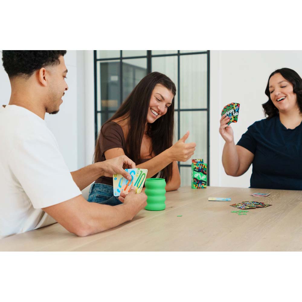 dnup Card Game - Packshot 4