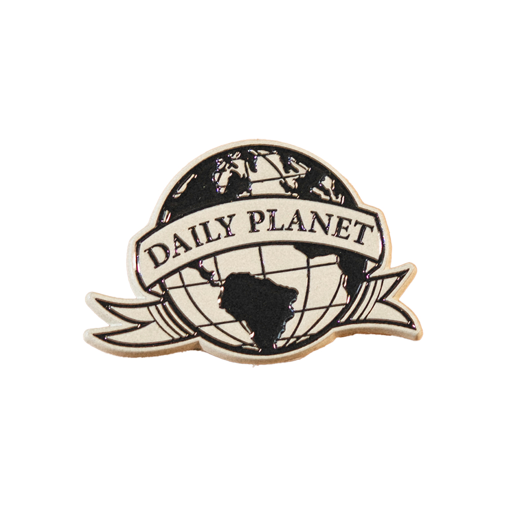 DC Comics - Superman 2025 - Daily Planet Pin - Packshot 1