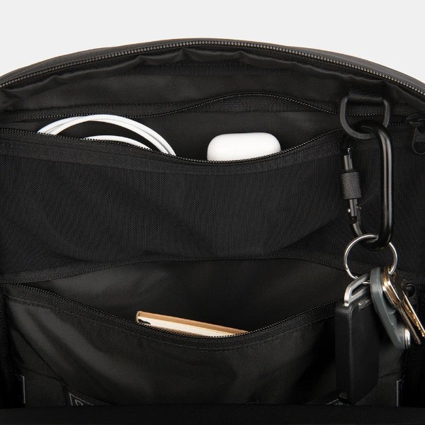 SLNT - Essentials Faraday Backpack - Packshot 6
