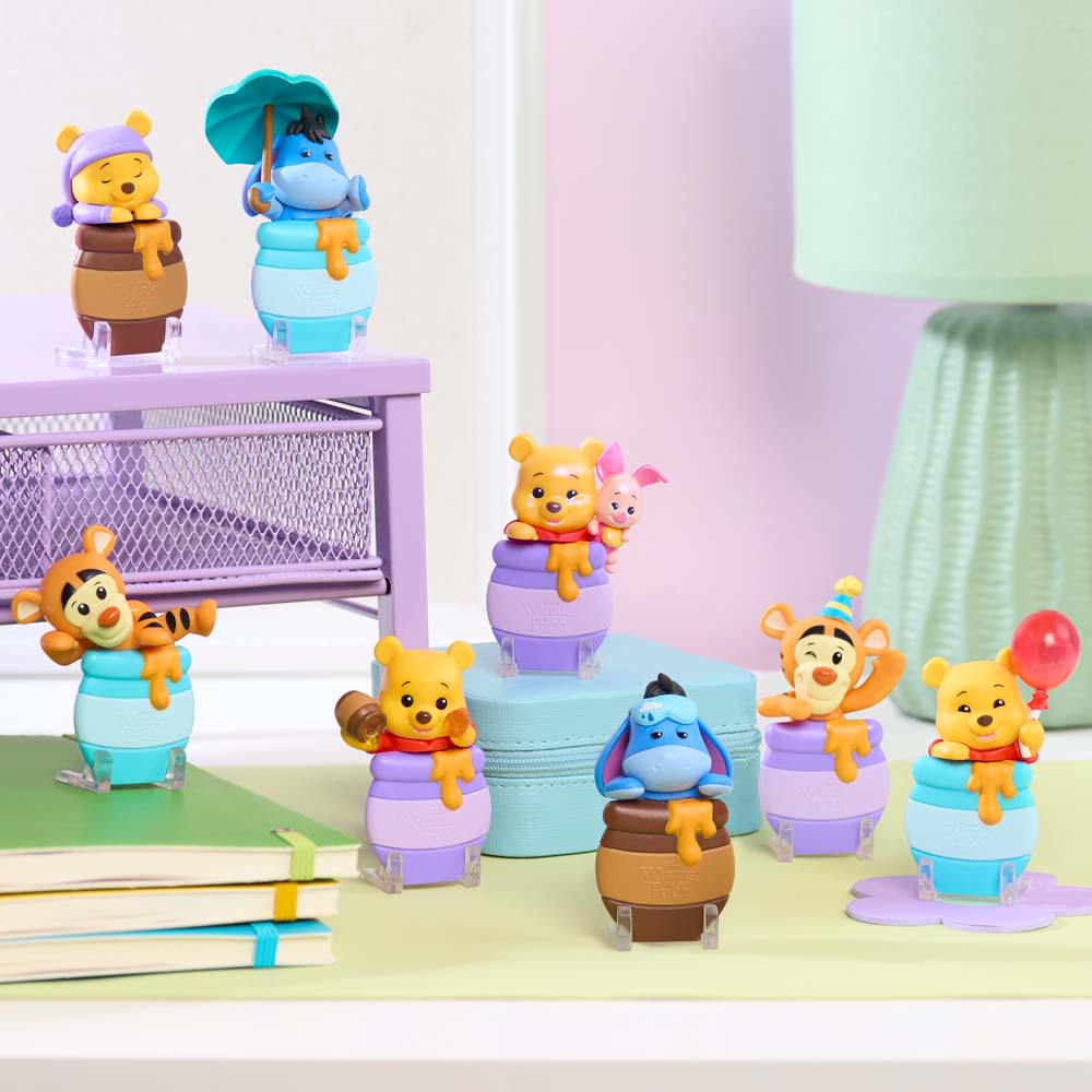 Disney - Winnie the Pooh - Attachmeez Mini Figure Blind Box (Single Box) - Packshot 2