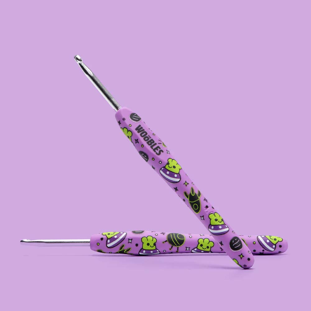 The WOOBLES - Wibit the Neptunian Crochet Kit - Packshot 3