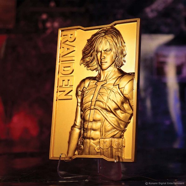 Metal Gear Solid 2 - 24k Gold Plated Raiden Ingot - Packshot 4