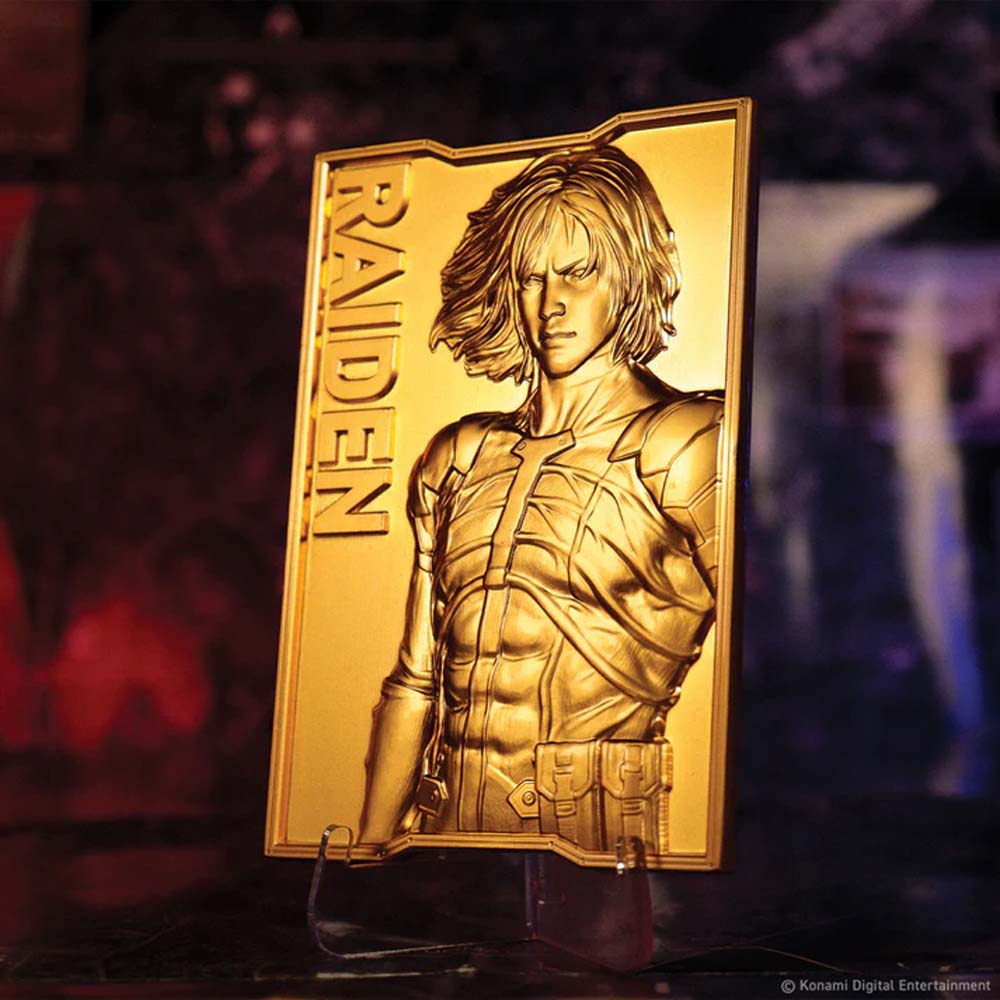 Metal Gear Solid 2 - 24k Gold Plated Raiden Ingot - Packshot 4