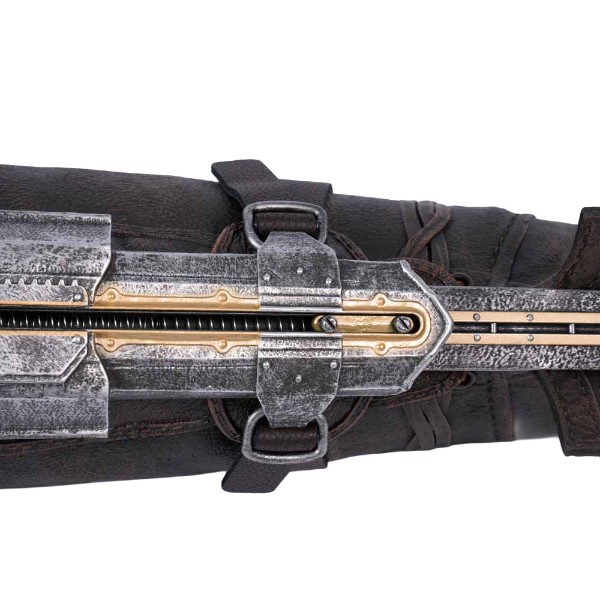 Assassin's Creed – Edward Kenway Hidden Blade 1/1 Scale Replica - Packshot 5