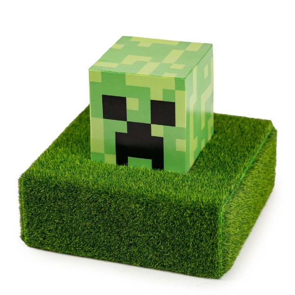 Minecraft - Creeper In the Grass - Packshot 2