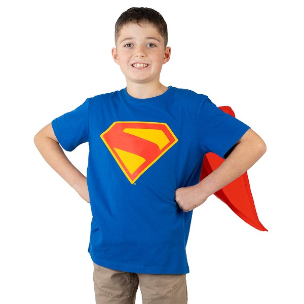 DC Comics - Superman 2025 - Classic Superman Shield (with Cape) Kids T-Shirt - Packshot 2