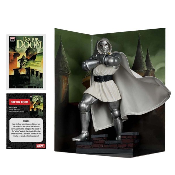 Marvel - Doctor Doom (Future Foundation) Gold Label 1/6th Scale Figure with Comic Book - Packshot 6