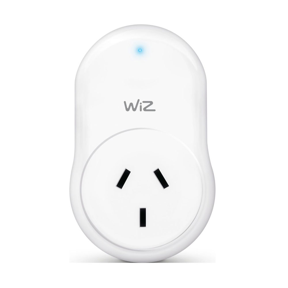 WiZ Smart Plug - Packshot 2