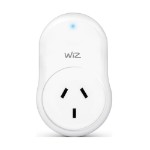 WiZ Smart Plug - Packshot 2