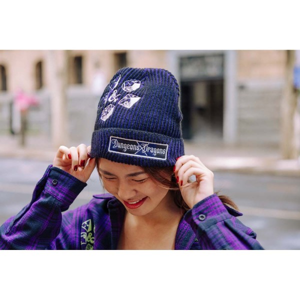 Dungeons & Dragons - Dice Beanie - Packshot 3