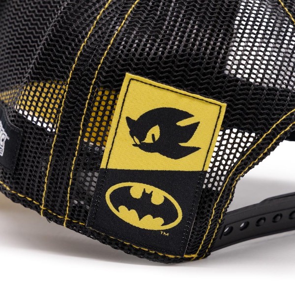 DC X Sonic the Hedgehog - Shadow & Batman Trucker Cap - Packshot 3