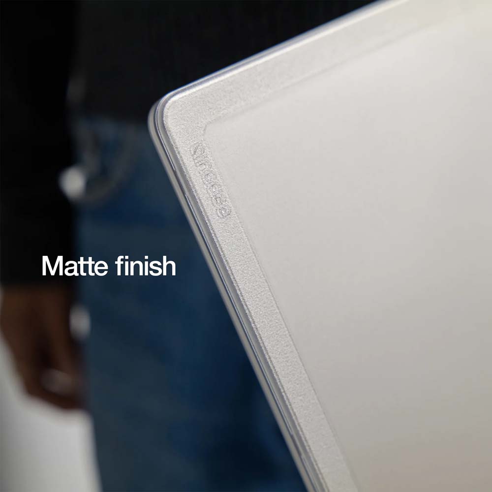 Incase - Edge Hardshell Case for MacBook Pro (14-inch, M1-M5) - Clear - Packshot 6