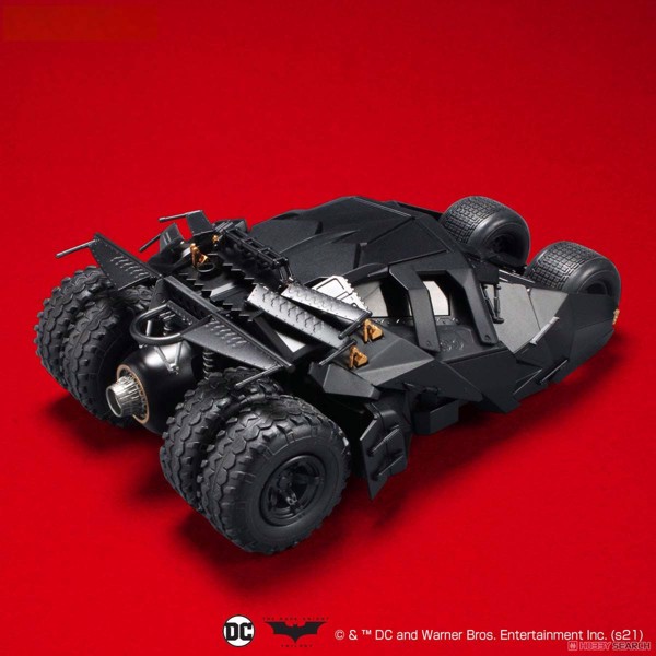 DC Comics - Batman Begins - Batmobile Model Figure - Packshot 3
