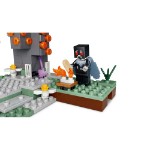 Minecraft - LEGO The Pale Garden #21586 - Packshot 4