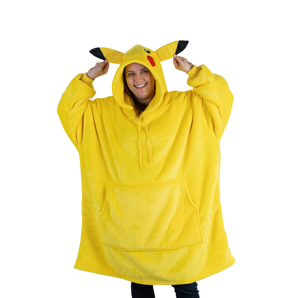 Pokemon - Pikachu Oversized Blanket Hoodie - Packshot 1