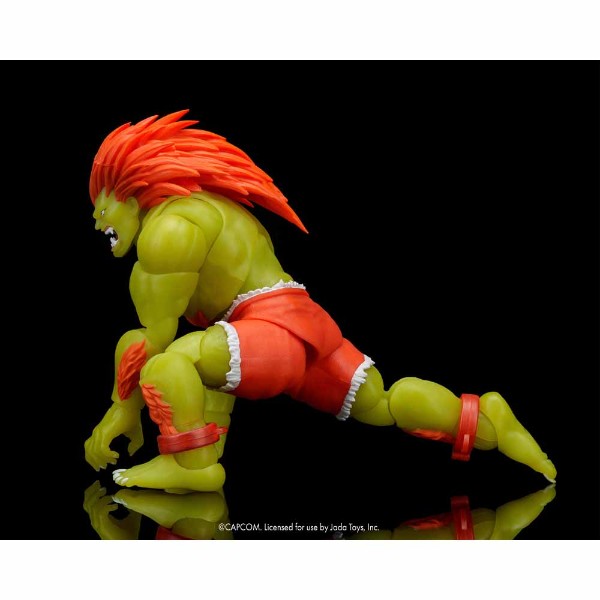 Ultra Street Fighter II – Blanka Glow-in-the-Dark 6in Action Figure - Packshot 3