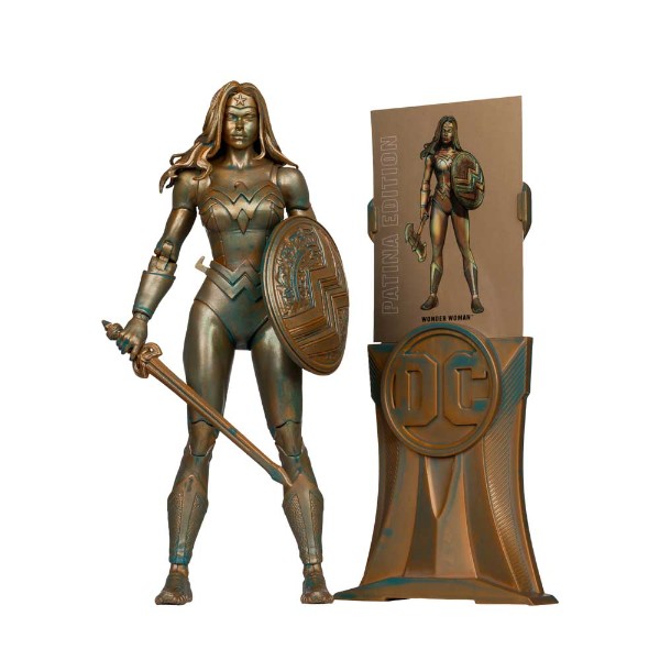 DC Multiverse - Wonder Woman Classic Patina Gold Label 7" Figure - Packshot 3