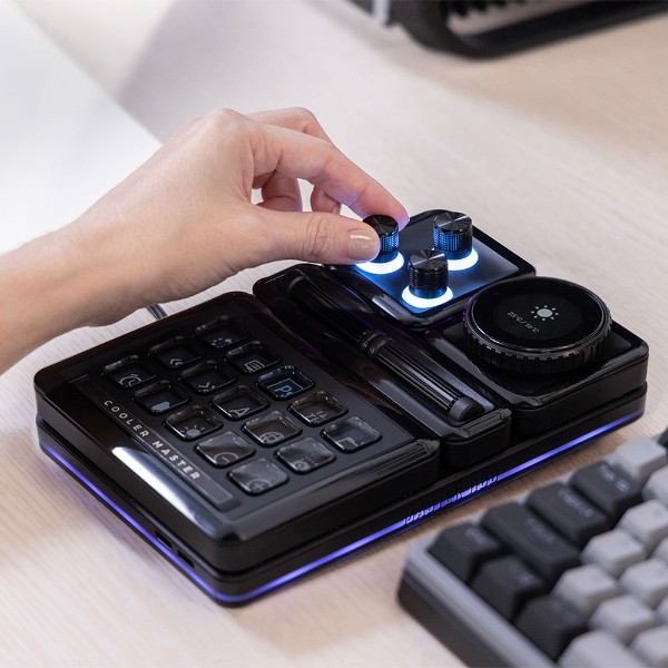 Cooler Master - MasterHUB 3-Knob Module - Packshot 4
