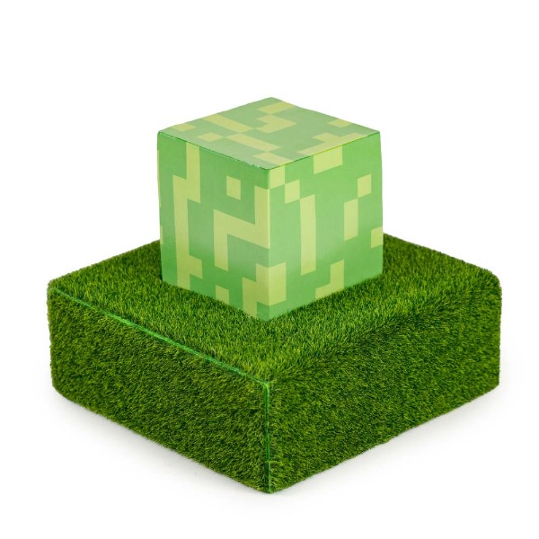 Minecraft - Creeper In the Grass - Packshot 3