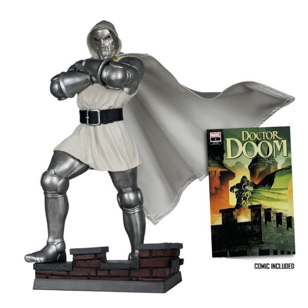 Marvel - Doctor Doom (Future Foundation) Gold Label 1/6th Scale Figure with Comic Book - Packshot 2