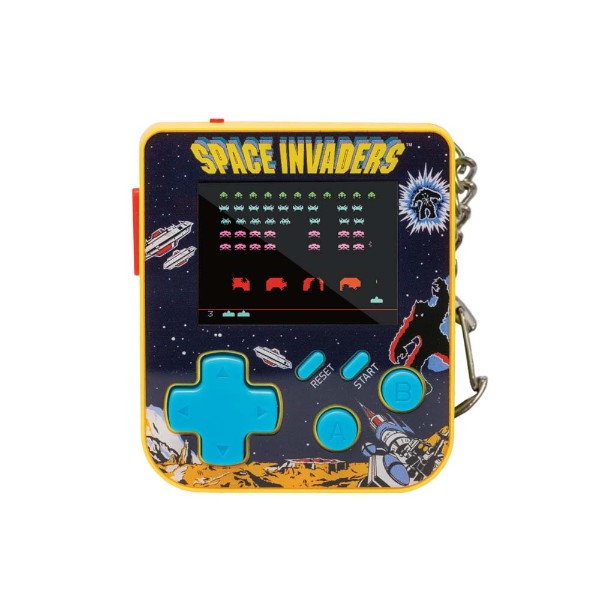 HyperMegaTech! Super Micro Keychain Gamer Console - Space Invaders Edition - Packshot 1