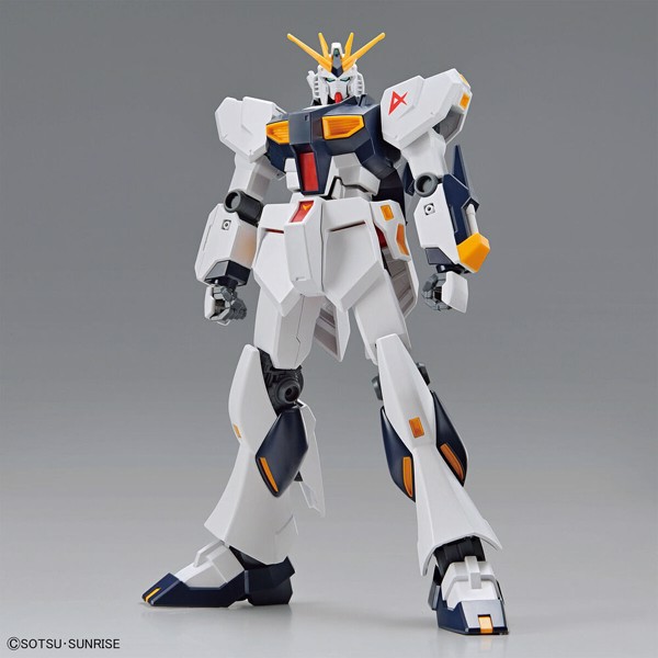 Mobile Suit Gundam - EG RX-93 Nu Gundam 1/144 Model Kit - Packshot 3