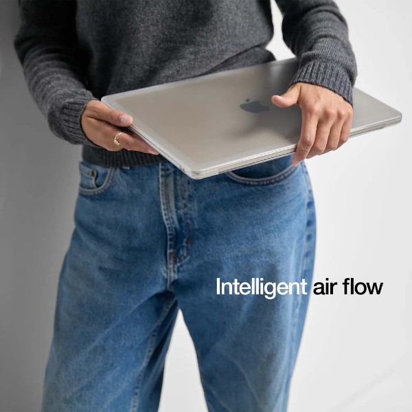 Incase - Edge Hardshell Case for MacBook Pro (14-inch, M1-M5) - Clear - Packshot 5