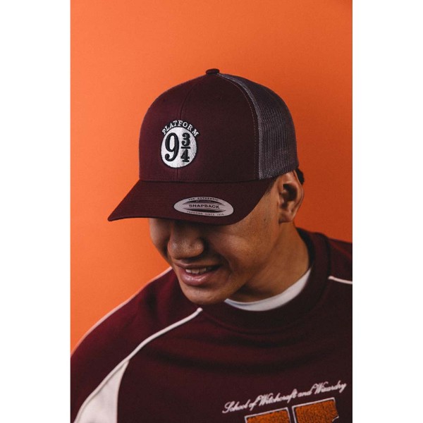 Harry Potter - Platform 9 3/4 Classic Retro Trucker Cap By Flexfit Yupoong - Packshot 3