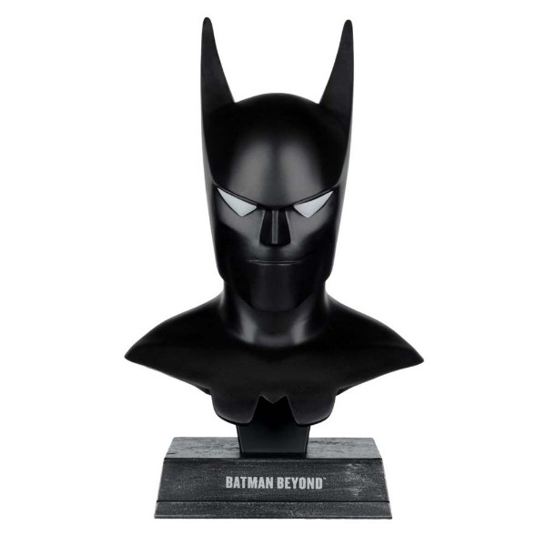 DC Comics – Batman – Batman (Batman Beyond) 1:3 Scale Cowl Replica - Packshot 1