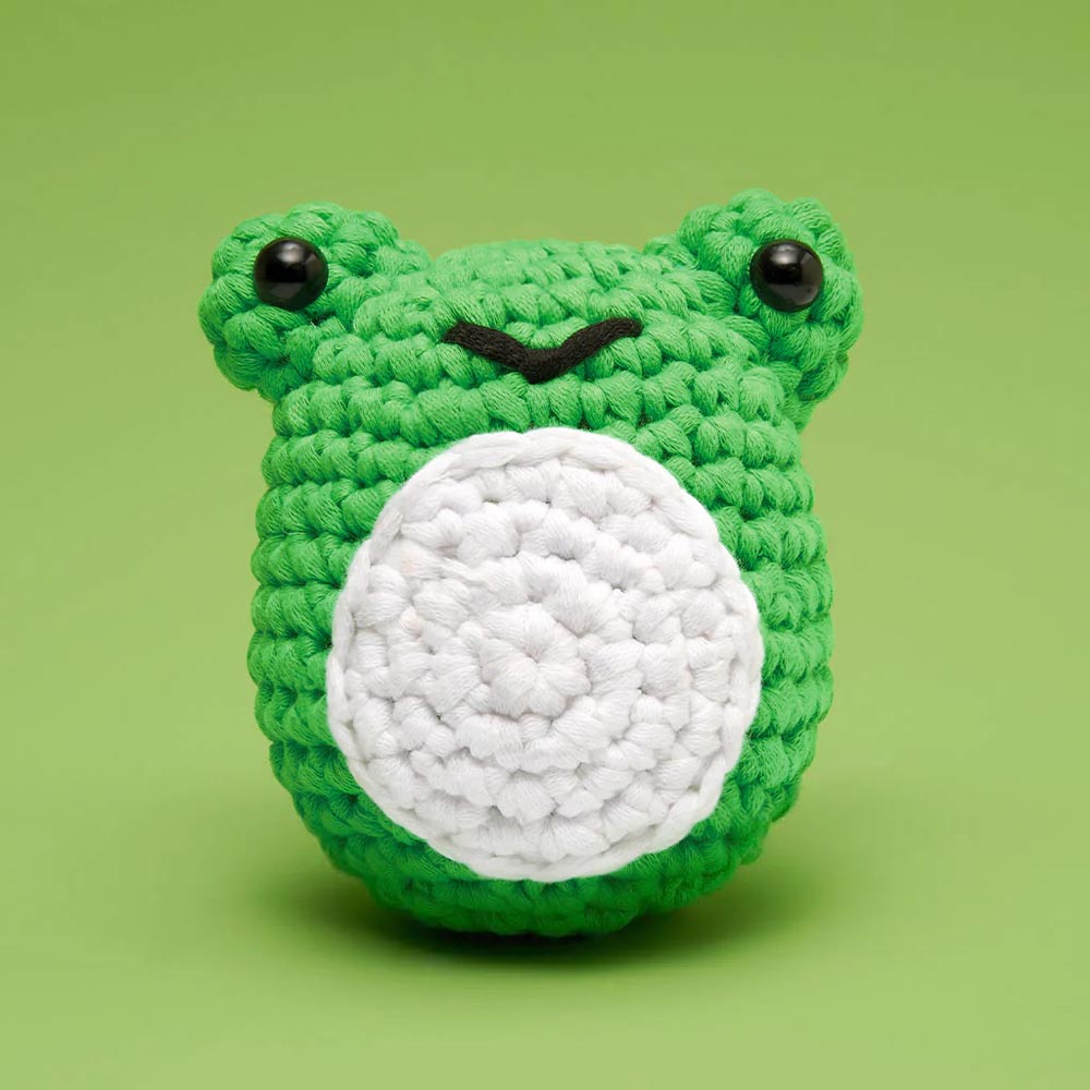 The WOOBLES - Henri the Frog Crochet Kit - Packshot 2