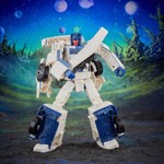 Transformers - Generations Legacy - Breakdown Deluxe Class Figure - Packshot 4
