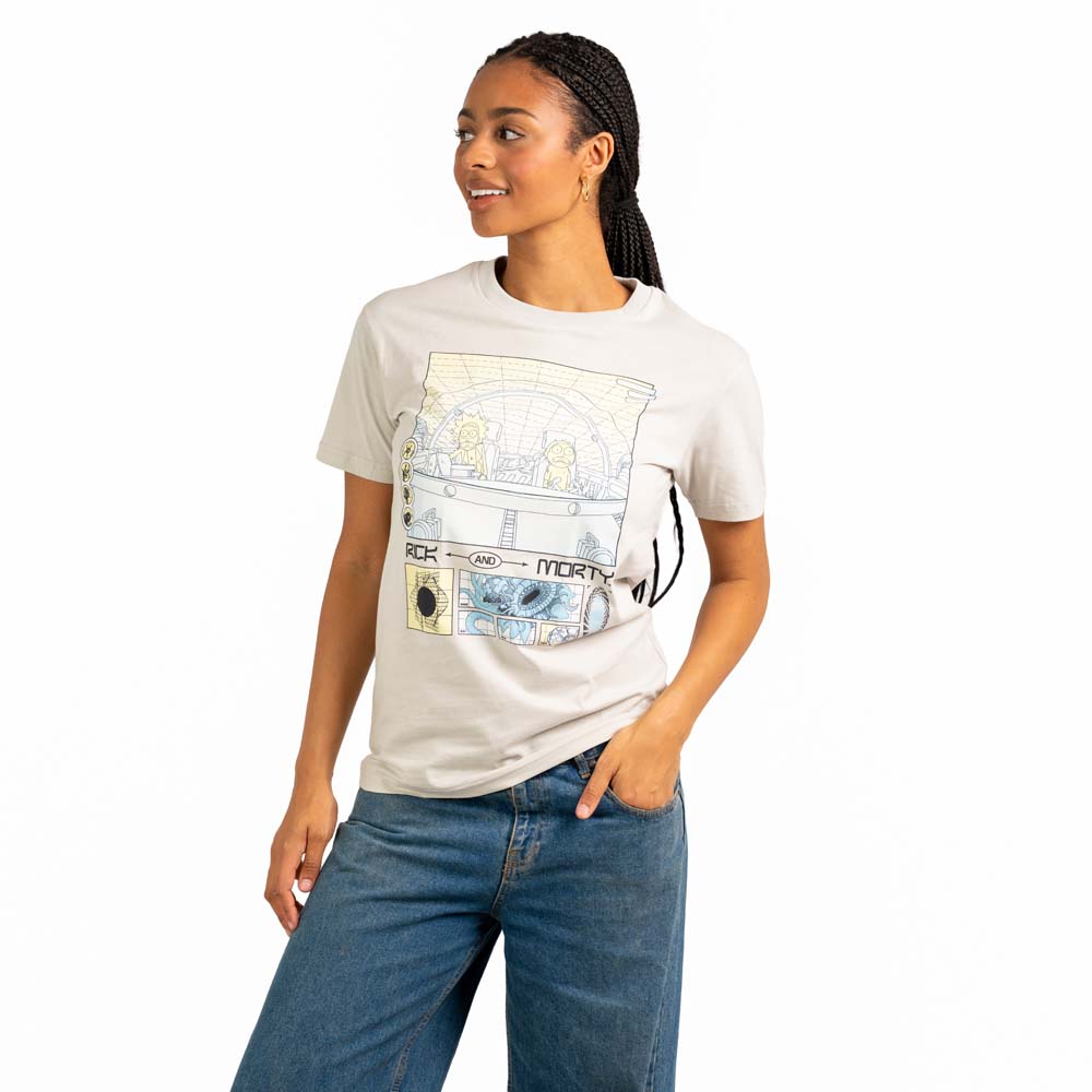 Rick and Morty - Adventure Awaits T-Shirt - Packshot 3