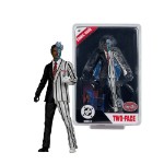 DC Comics - Batman - Two-Face (Batman 89) Action Figure - Packshot 2