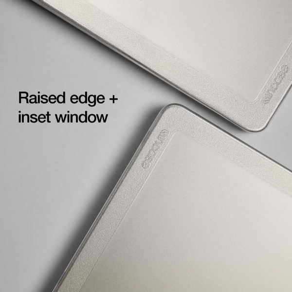 Incase - Edge Hardshell Case for MacBook Air (15-inch, M4-M5) - Clear - Packshot 3