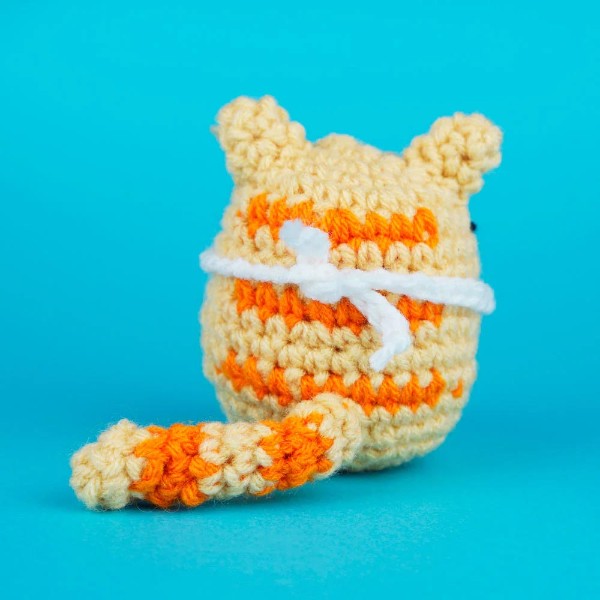 The WOOBLES - Nico the Cat Crochet Kit - Packshot 3