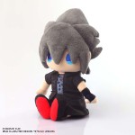 Final Fantasy XV - Noctis Lucis Caelum Plush - Packshot 2