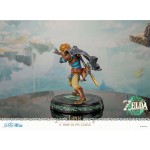 Nintendo - The Legend of Zelda: Tears of the Kingdom - Link PVC Statue - Packshot 3