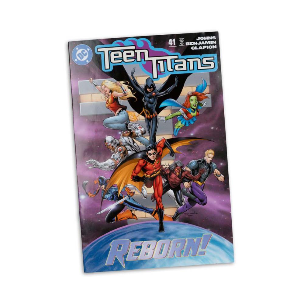 DC Comics - Teen Titans - Miss Martian (Teen Titans #41) Red Platinum Edition Page Punchers 7" Action Figure with Comic Book - Packshot 6