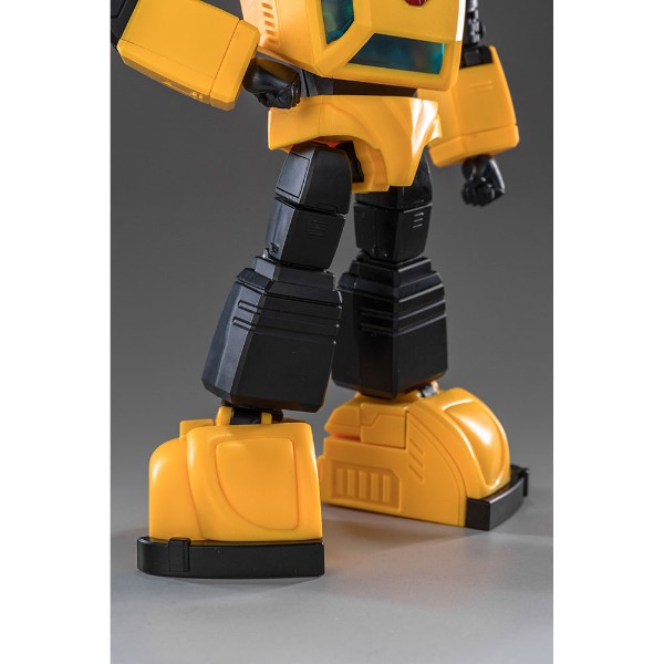 Transformers - Generation One - Bumble Bee AMK Series Model Kit - Packshot 3