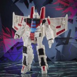 Transformers - Generations Shattered Glass Starscream Action Figure - Packshot 6
