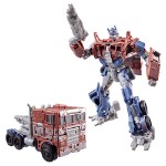 Transformers - Age of Extinction - Optimus Prime Voyager Class Action Figure - Packshot 3