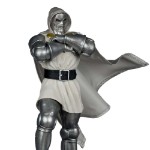 Marvel - Doctor Doom (Future Foundation) Gold Label 1/6th Scale Figure with Comic Book - Packshot 4