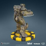 Fallout (2024) - NCR Power Armor 10" Statue - Packshot 6