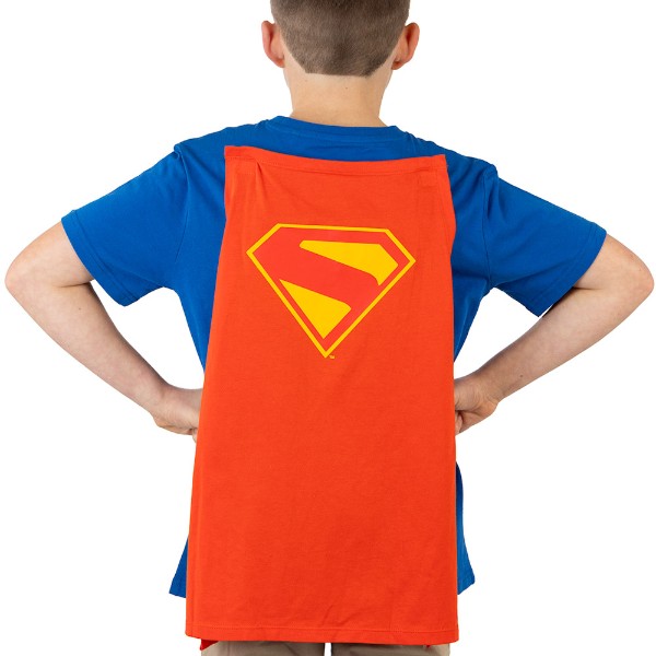 DC Comics - Superman 2025 - Classic Superman Shield (with Cape) Kids T-Shirt - Packshot 1