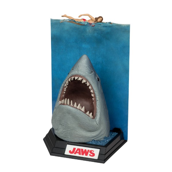 Jaws (50th Anniversary) - Movie Maniacs 6" Posed Figure - Packshot 3
