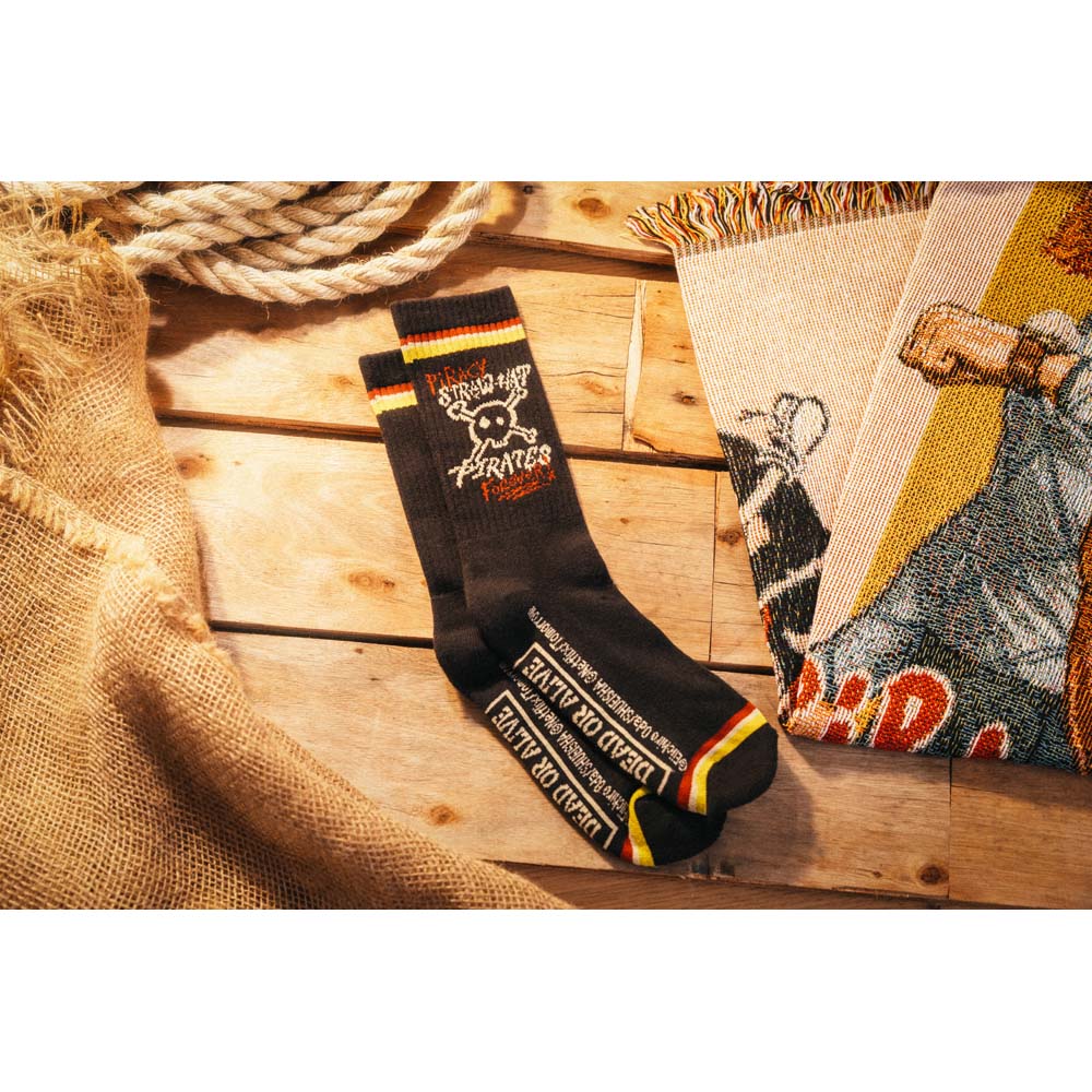 Netflix - One Piece - Piracy Forever Crew Socks - Packshot 5