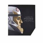 Star Wars - Ahsoka - The Black Series Captain Enoch Electronic Helmet - Packshot 3
